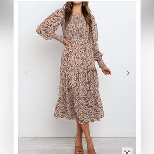 Long Sleeve Tiered Midi Dress